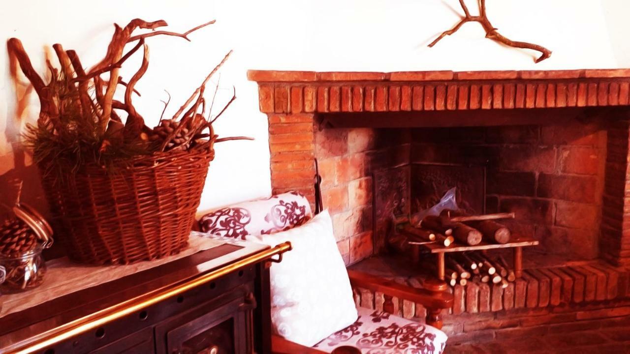 Hostal La Vecchia Fornace Cortona Exterior foto